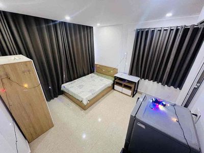 Rent the Studio District Window near Law University, University of Deeds.