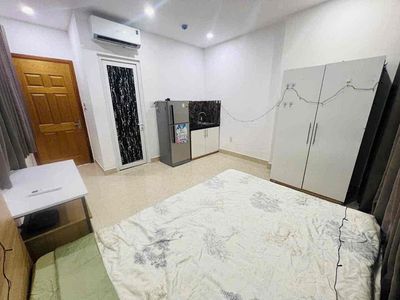 Rent the Studio District Window near Law University, University of Deeds.