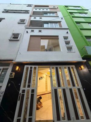The entire alley of the car, four bedrooms, five ws, 127 freedom Đoàn Thị Điểm Phú Nhuận.