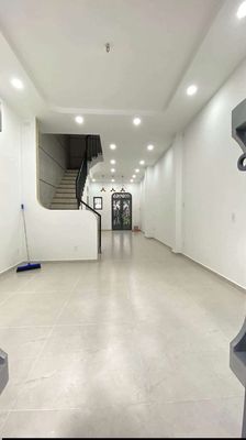 The new house is 100% rocket area - 4 x 20 -3 floors