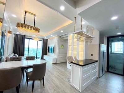Two nice interior bedrooms for renting the sun.