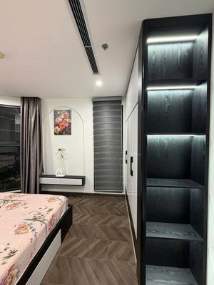 Rent two bedrooms Beverly be5 view of the entire 15 million interior park