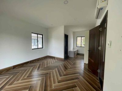 Renting a Valora Kikyo Quận 9-style mansion, empty new home.