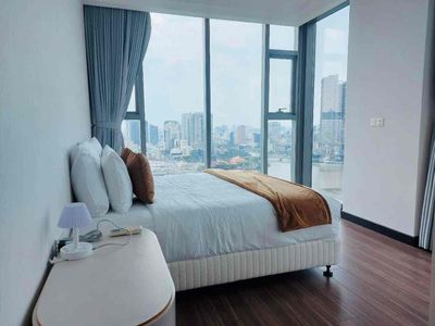 A lot of rooms rent one bedroom per 18 million, two bedrooms per 20 million, three bedrooms per 30 million, four bedrooms...