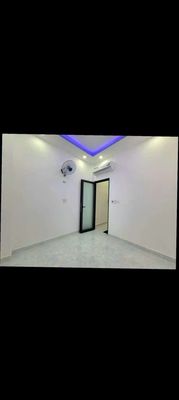 Rent four bedrooms. Three bathrooms ready.