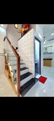 Rent four bedrooms. Three bathrooms ready.