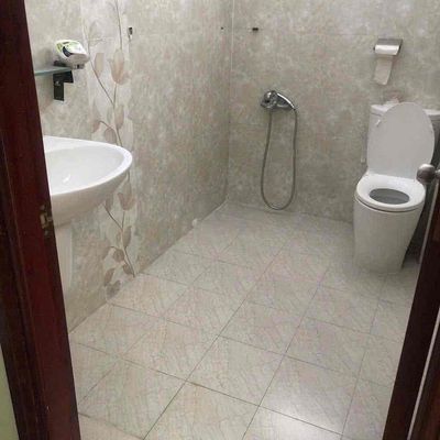 Renting the house full of three stories, four bedrooms, three toilets, area: 4x14 meters, Lê Thị Hồng