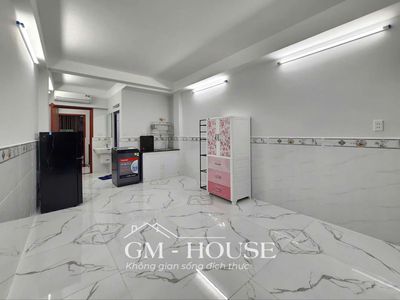 apartment 30 m2 Full Seven right at Vũ Tùng, near the Wheels.
