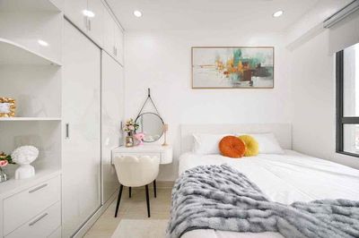 We need to rent a three-room apartment. Masteri Thảo Điền, District 2.
