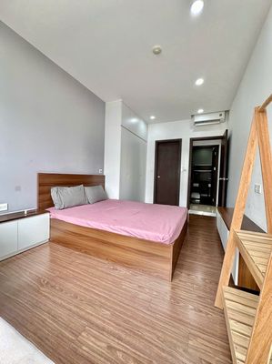 Sunrise Riverside rents three bedrooms at 18 million a month.