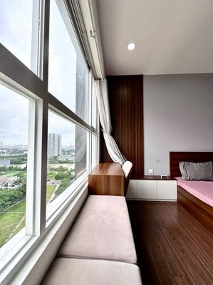 Sunrise Riverside rents three bedrooms at 18 million a month.