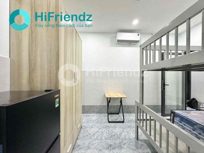 It's 100 percent new, full-on building. Two comfortable sleep spaces near the University of Loveh, vlu...