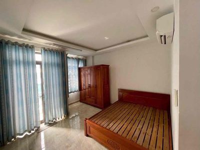 Nice four bedrooms. Five toilets at 140 Vườn Lài for 12 million a month.