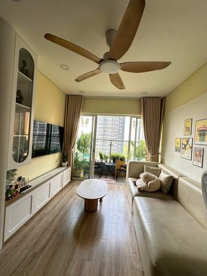 Rent a nice big room. Two bedrooms. 9.5 million.