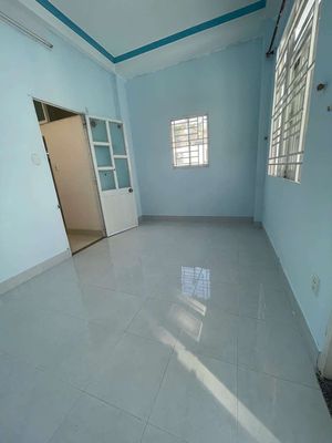 Rent the new house, set up a three-story set,  cmt8715 district 10.