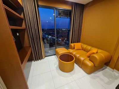 The owner rented two bedrooms full of furniture.