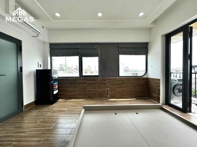 Rent the cool studio apartment right away.art Phan Huy Ích.