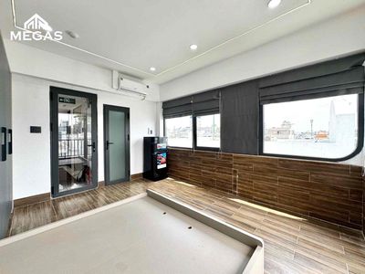 Rent the cool studio apartment right away.art Phan Huy Ích.
