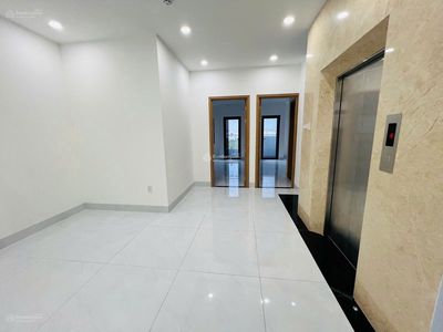 Rent a court of Trương Văn Bang, tt Thạnh Mỹ Lợi prices from 50 million a month.