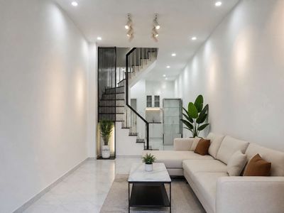 1-3 Level Cho Rent full of furniture, parking car
