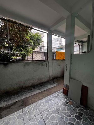 Rent an alley 2-2. 3x10 meters. One floor. Two bedrooms. Two toilets. For 5 million.