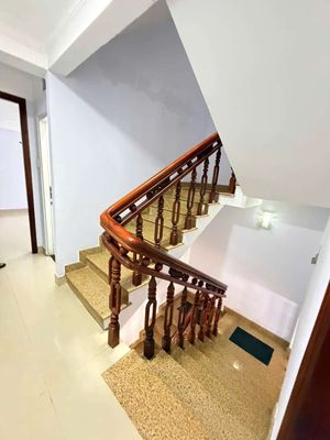 5 story house, Lạc Long Quân F8, on Tân Bình. 4 x14 6 bedrooms, 4 toilets
