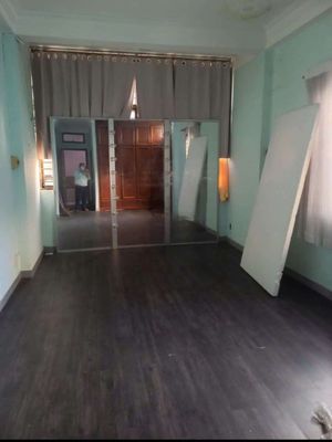 New House 1 M 3 roof - 3 bedroom wide, 4 v, 3 th2 district 10