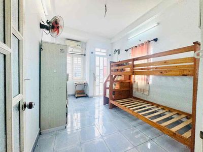 Renting Nguyễn Thần Hiến outway 1/ - 1794 - 18 District 4.