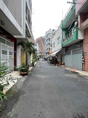We need to rent the whole 40th of Lữ Gia.