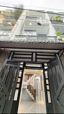 New house. 1 st. 2 p.m. of 3 sleeping 3 toilets. 12th floor