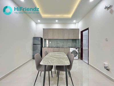 Right on the right price - clear room 1 bedroom