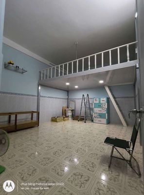Rent a Bàu Cát 6 apartment with air conditioning.