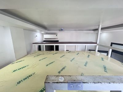 Rent the full comfort room - elevator.