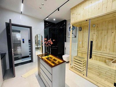 Full interior, elevator - hxt Lạc Long Quân 4 x11 meters