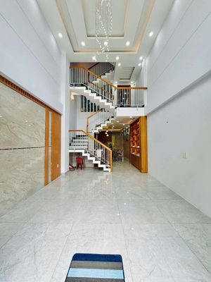 New house 4*14*4*3 stories car is extremely cheap