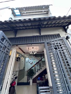 Rent the original four-foot-clean alley full of 51 F14 Gò Vấp interiors.