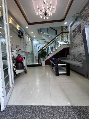 Rent the original four-foot-clean alley full of 51 F14 Gò Vấp interiors.