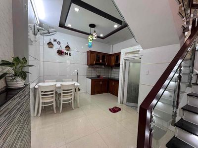 Rent the original four-foot-clean alley full of 51 F14 Gò Vấp interiors.