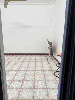 Rent room.