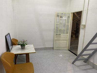 In the 35 m2 Full interior room at Đinh Bộ Lĩnh