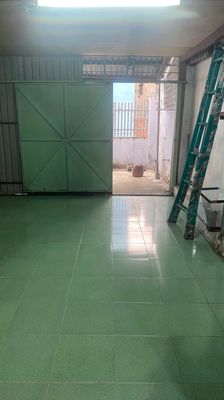 Rent an area: 4 x20 meters, truck alley 100 meters from the me-Thái Thị Giữ tree market