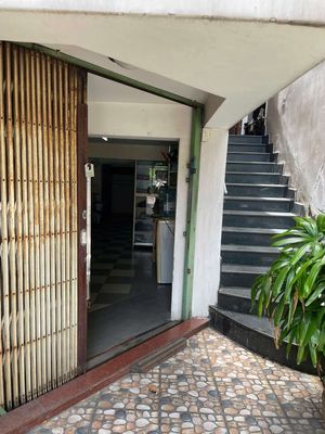 Hoàng Sa street room opposite coop