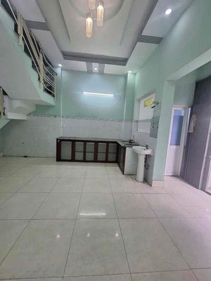 2nd floor bedroom 3 3m downway toilets fit at the Krissi online