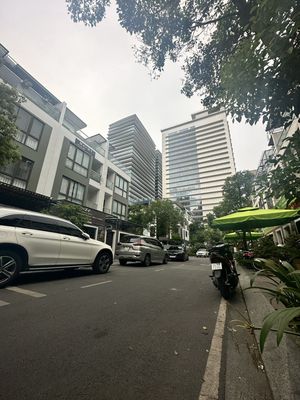 Rent a place on a Số 6 Z756 River City 12 district 10 250 meters 70 million