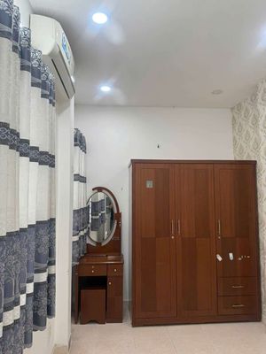 Sd 99 meters, 2 bedrooms, 2 toilets, 3 G alley. Nine and a half million. Phú Nhuận
