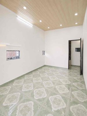 Rent room 2.7 million a month. Clean clean new room. 473.