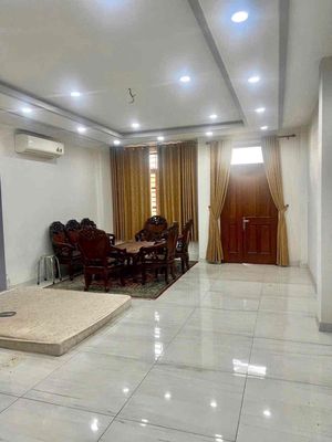 Nice house Full interior of Five x 20,3,5 fires