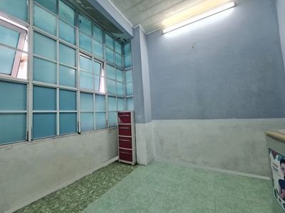 Cheap room at the blue row 180-xvlt