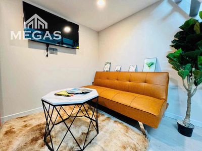 Rooms with guards, conveniences, good prices, clean rooms.