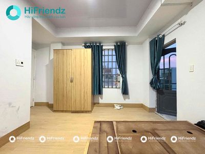 Rent a new balcony studio, build a full interior at Phạm Văn Hai.